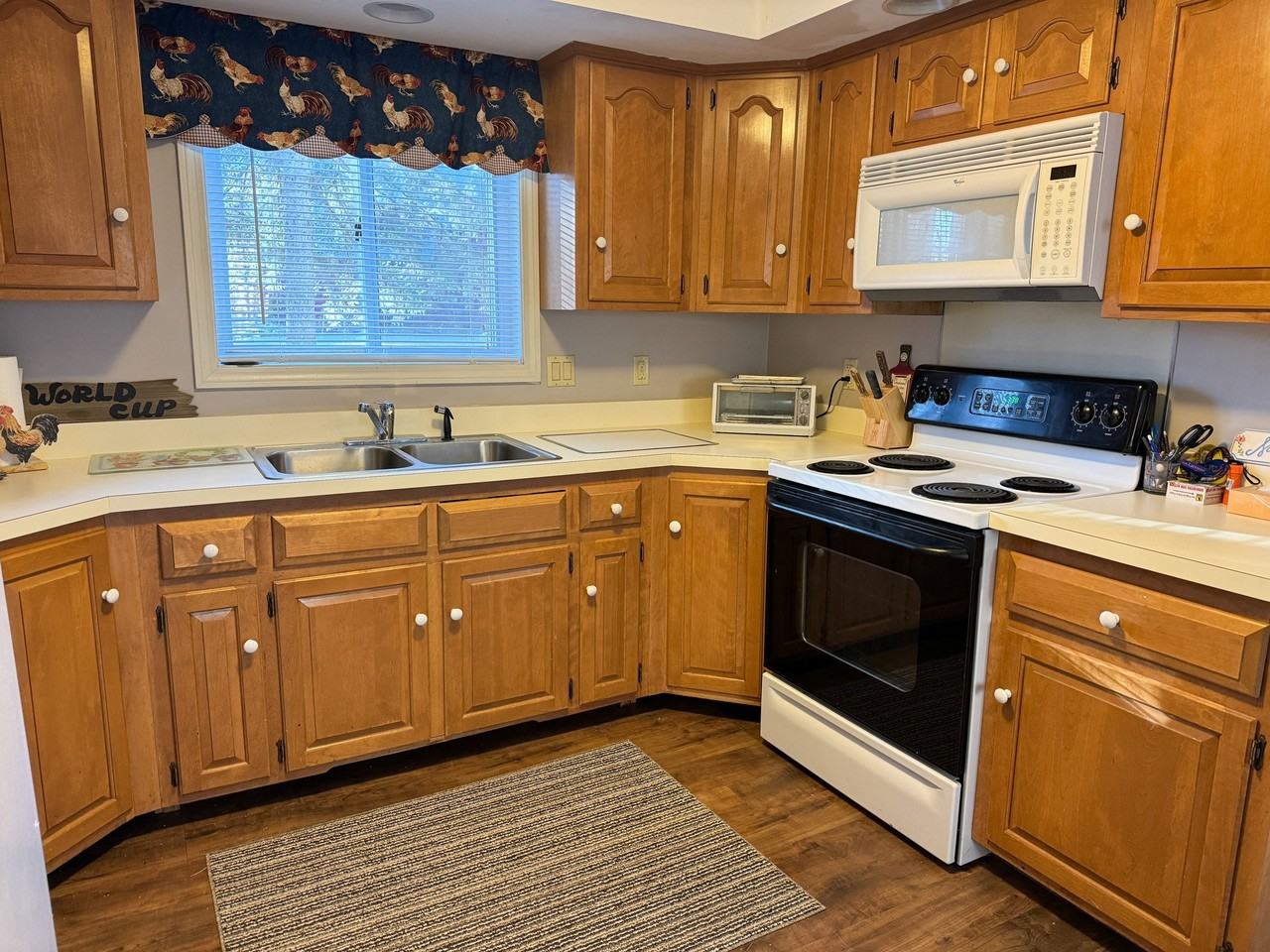 57 Spruce Ln - Photo 4 of 24