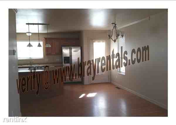 1122 Inverness Way - Photo 3 of 8