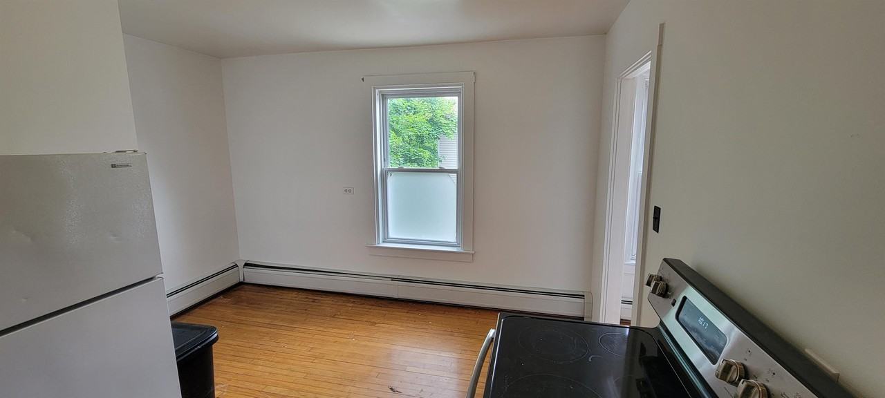 87B 1st St #87B - Photo 2 of 15