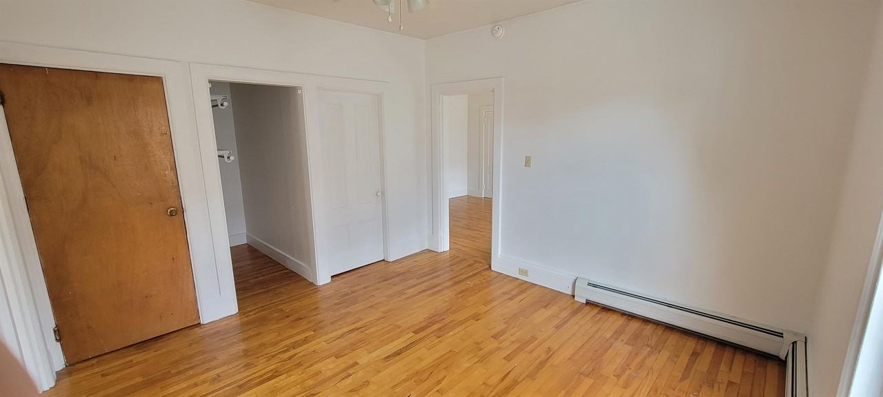 87B 1st St #87B - Photo 5 of 15