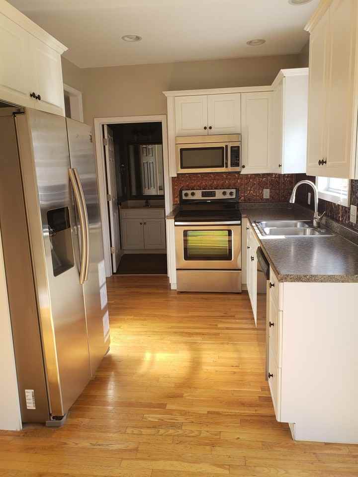 1028 Nottingham Drive #1 - Photo 5 of 48