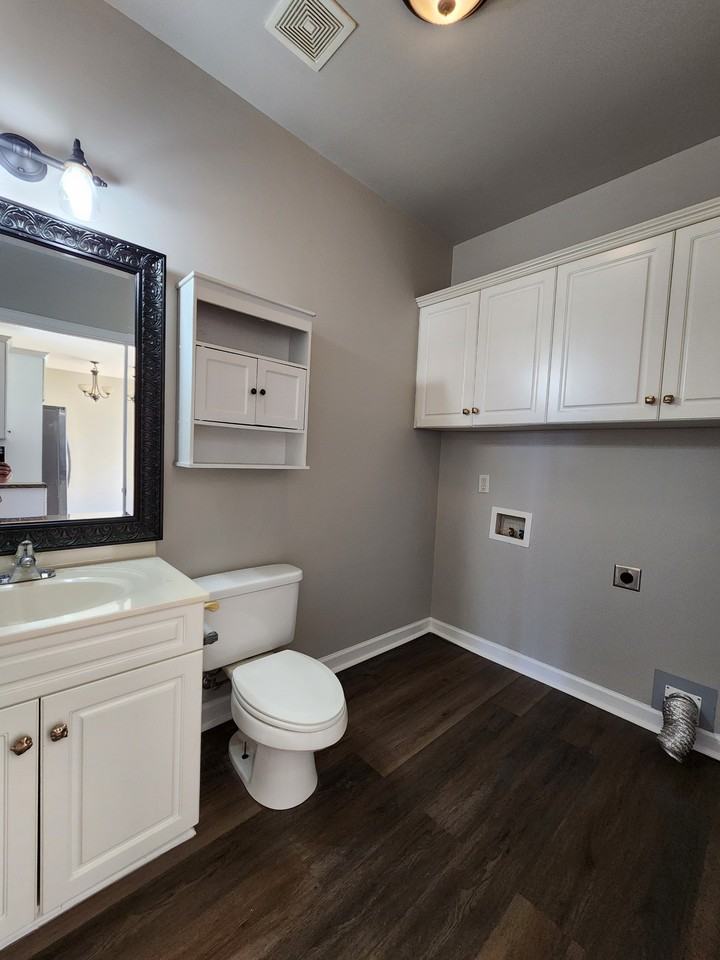 1028 Nottingham Drive #1 - Photo 6 of 48