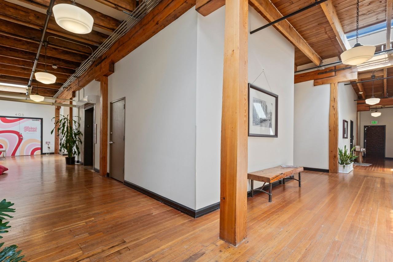 Portland St #B9 - Photo 6 of 22