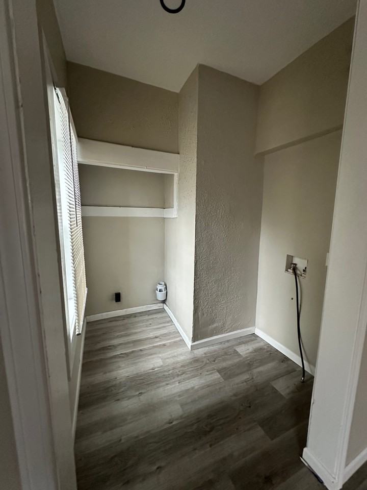 South Tuxedo Street #2 - Photo 4 of 14