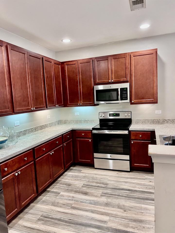 4356 Turnworth Arch #1 - Photo 4 of 10