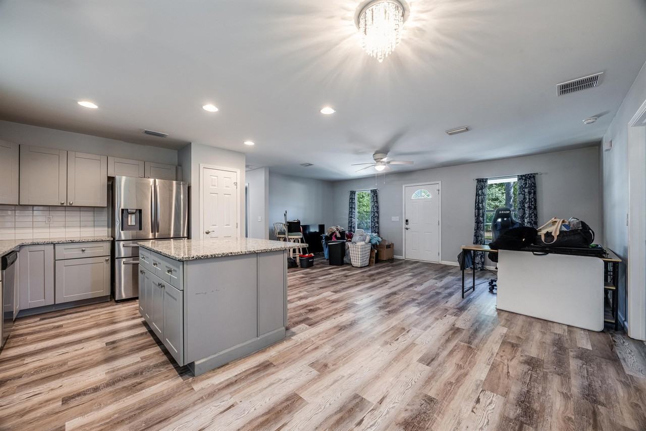 3071 Highland Avenue #1 - Photo 5 of 25