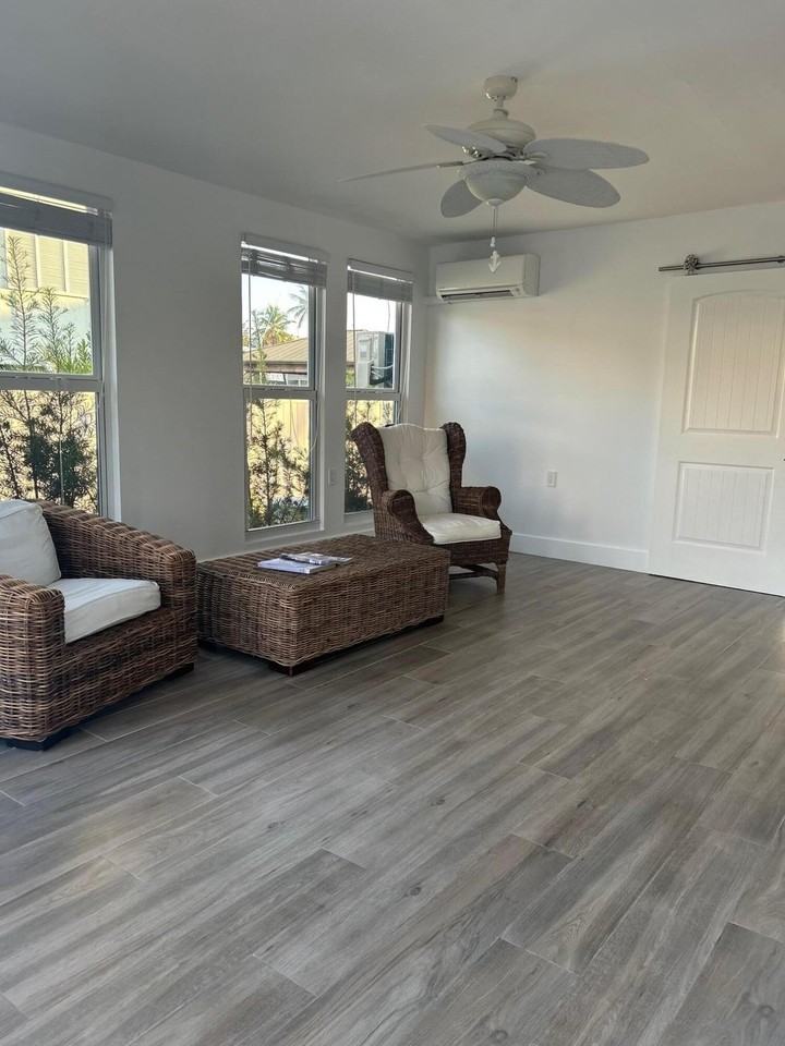 826 Bonito Lane - Photo 3 of 20