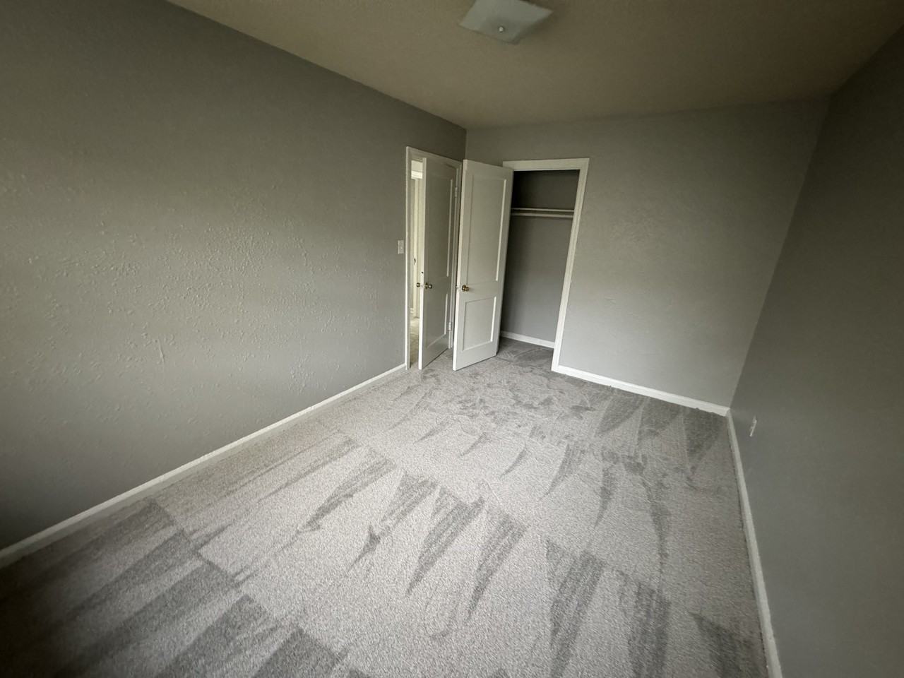 2458 N Kitley Ave #1 - Photo 2 of 7