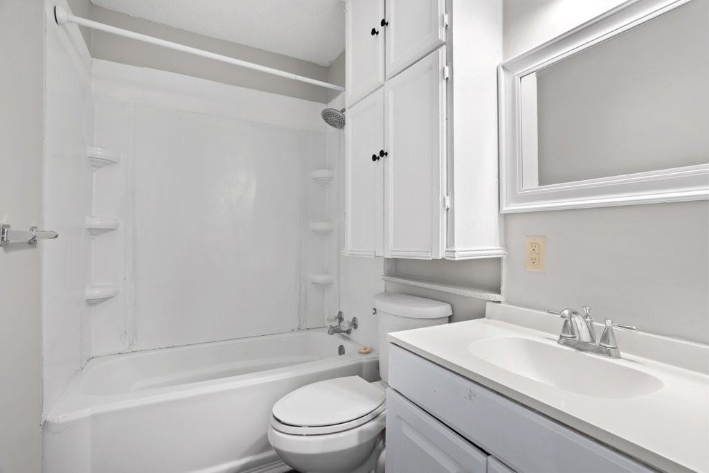 2821 General Doolittle Avenue #1 - Photo 7 of 16