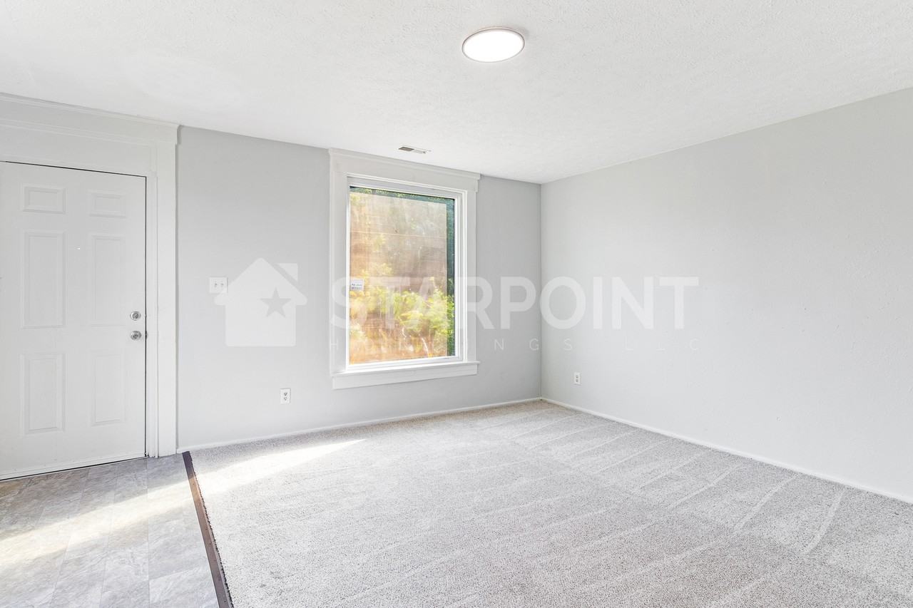 1611 West Kentucky Street #1 - Photo 4 of 10