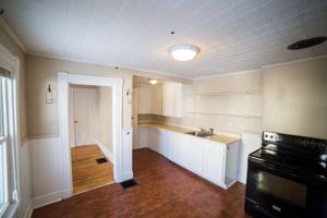 featured image of 11 Cottage St #11
