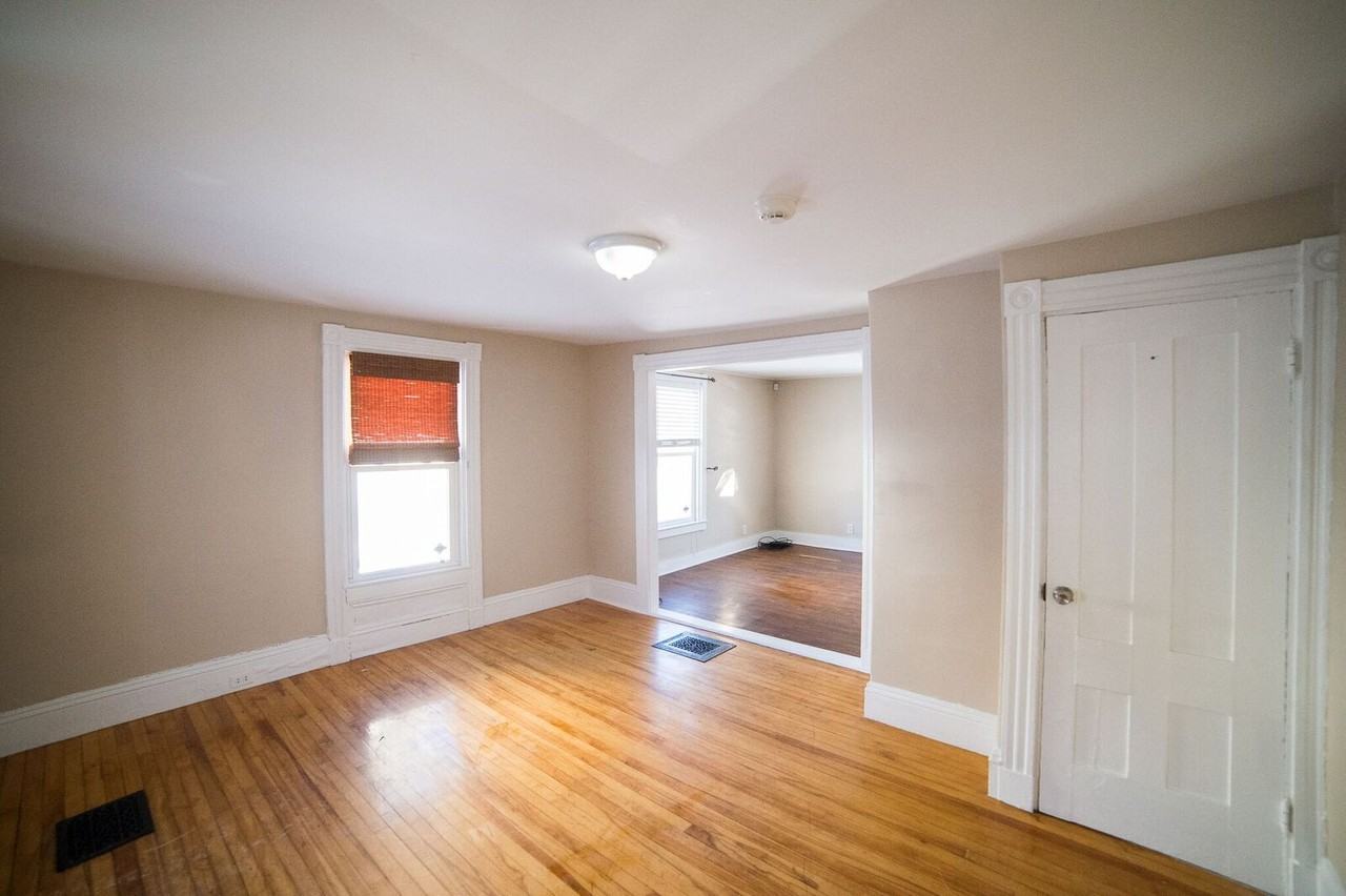 11 Cottage St #11 - Photo 5 of 24