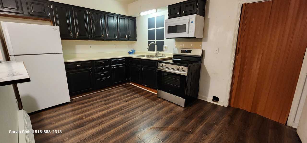 124 Main St #2 - Photo 2 of 12