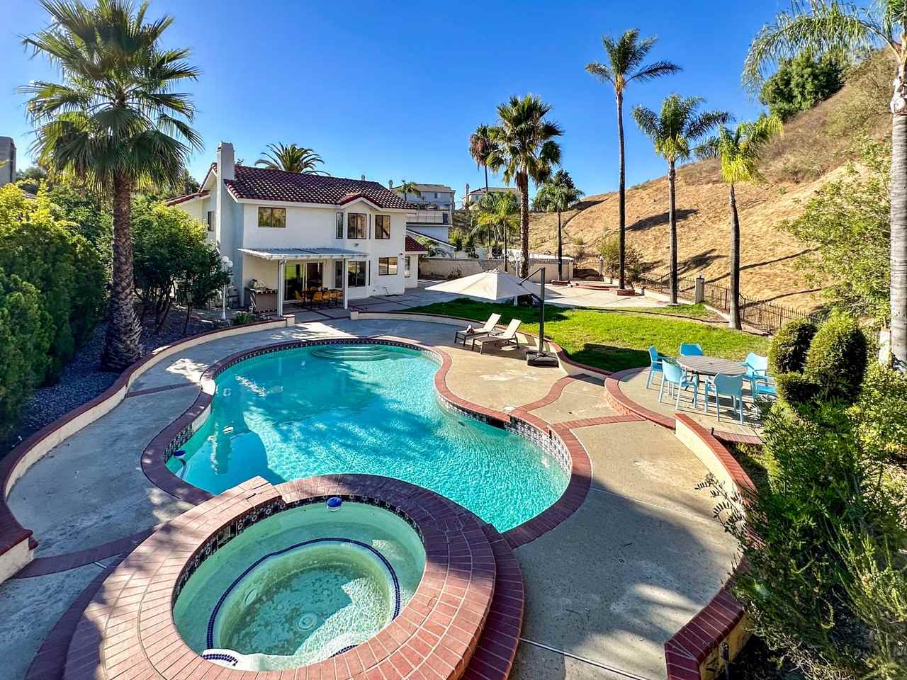 800 Coldstream Court #1