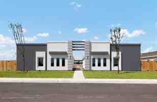 featured image of 4 Walnut Avenue #4