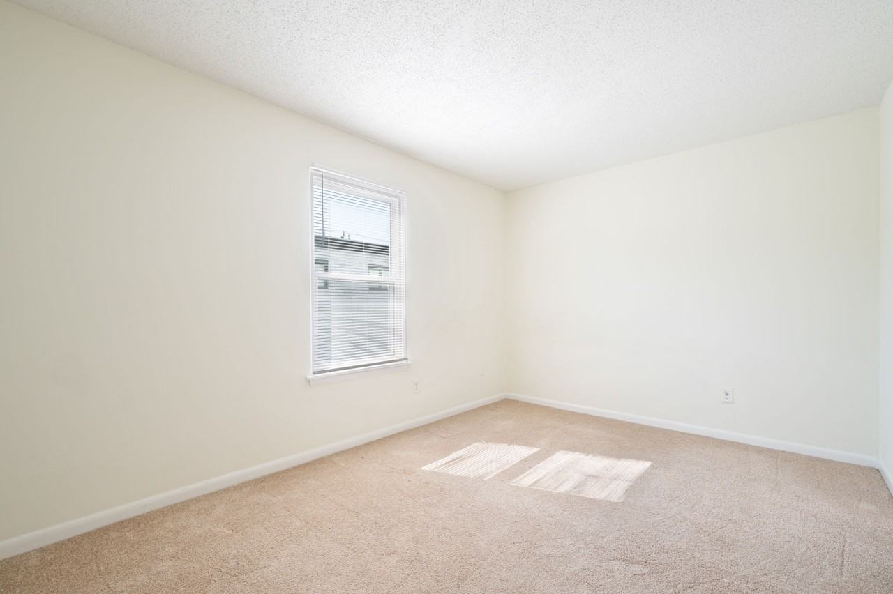 9617 20th Bay Street - Photo 7 of 29