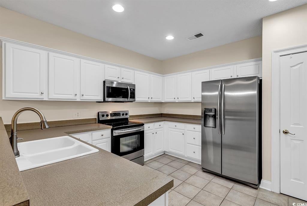 2450 2450 Marsh Glen Drive - 321Unit 321 #321 - Photo 5 of 17