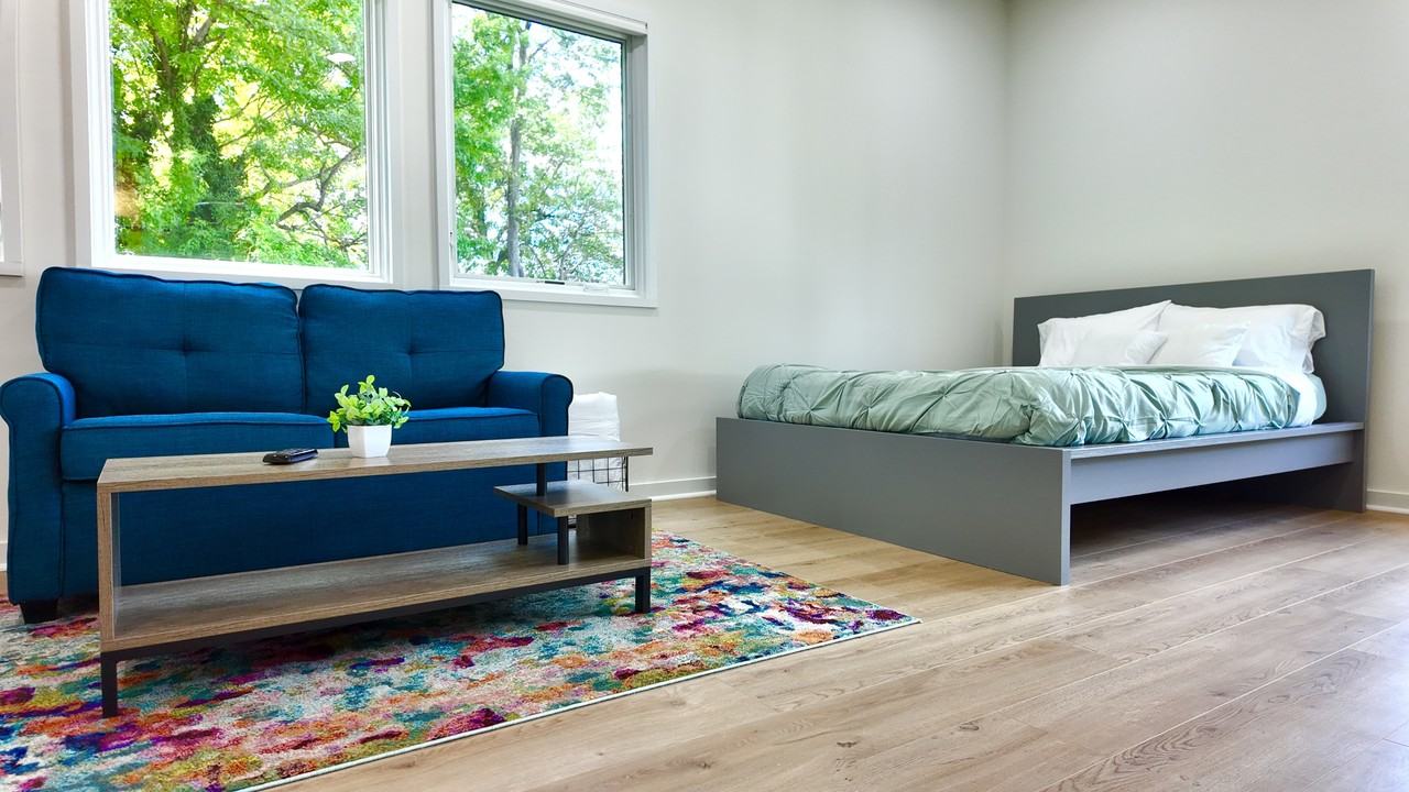 2017 Oaklawn Avenue #1 - Photo 3 of 14