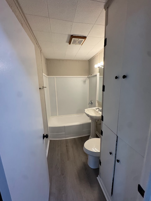 1023 East Dixon Street #1 - Photo 5 of 9