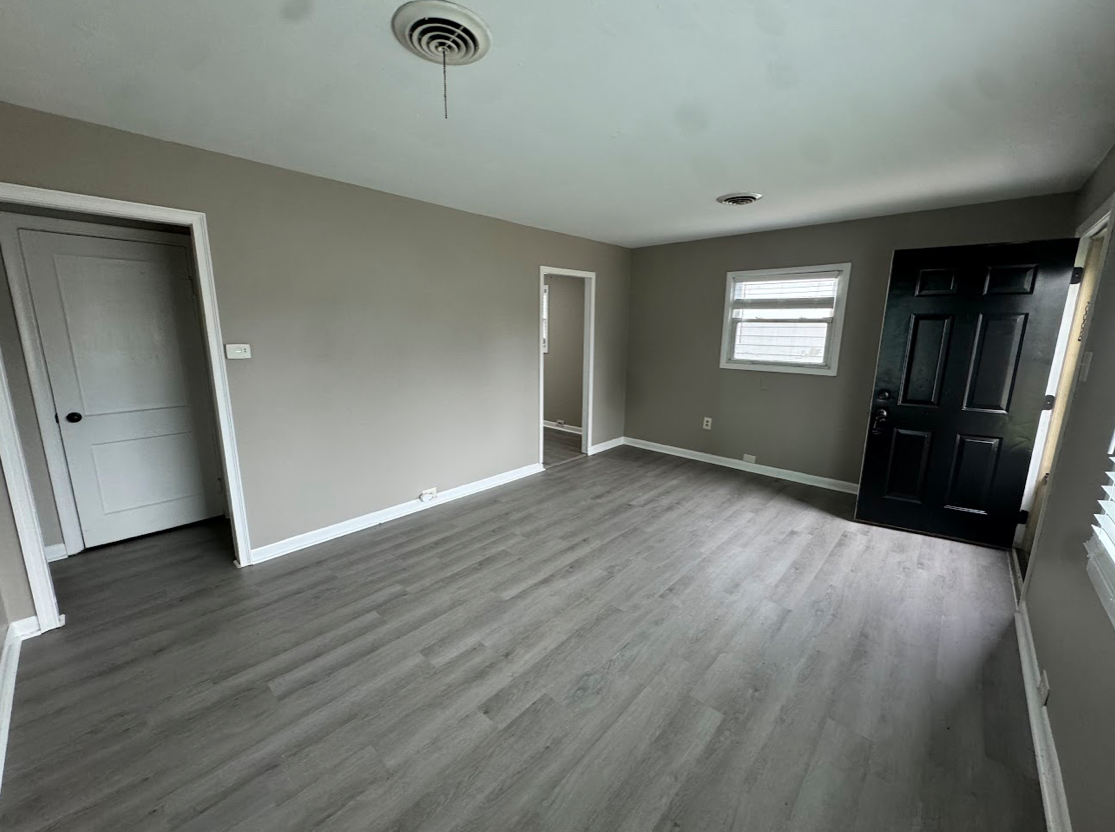 1023 East Dixon Street #1 - Photo 7 of 9