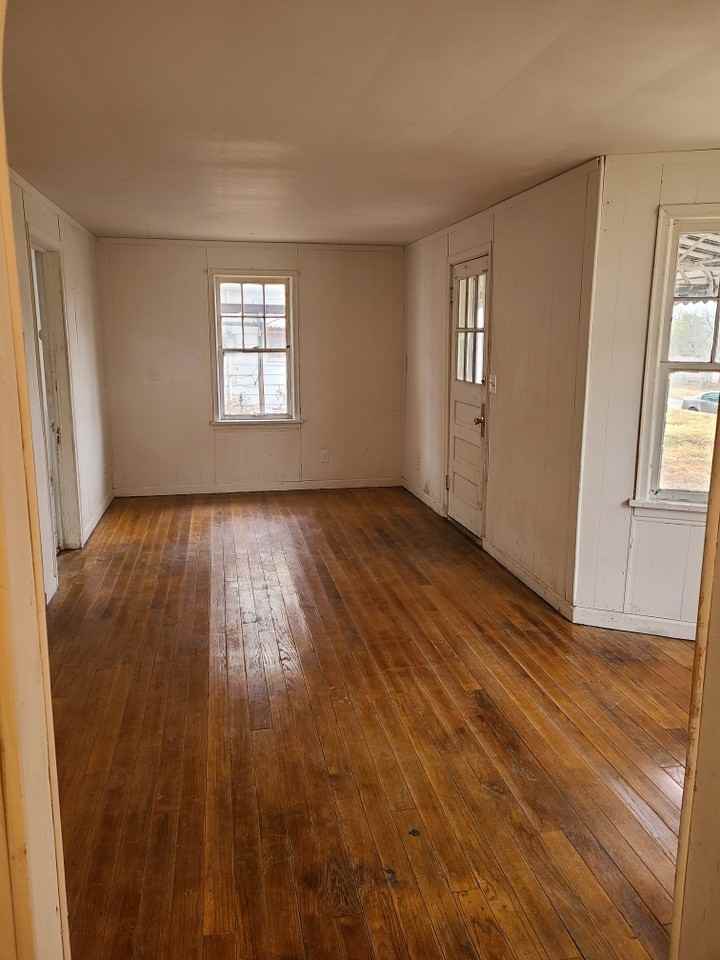 607 East C Street #1 - Photo 2 of 7