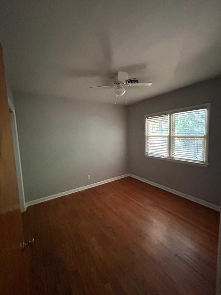 723 S Ridge Dr #1 - Photo 3 of 9