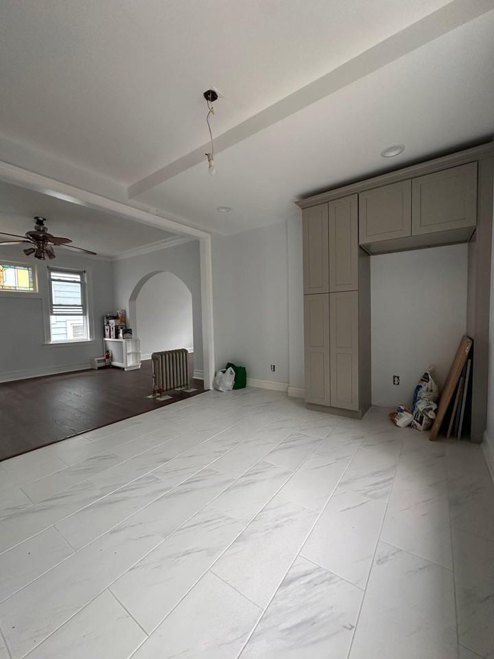 32 Greene Ter #2-2ndFL - Photo 3 of 17