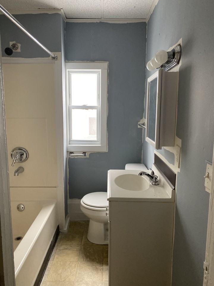 62 Clay Ave #62 - Photo 5 of 11