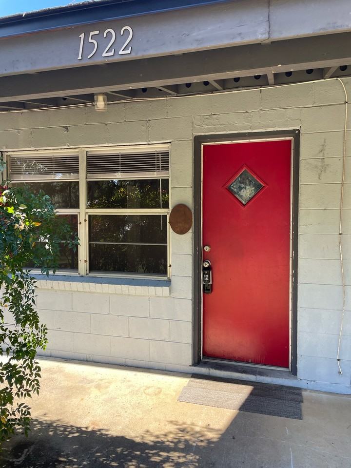 1522 Myrtle Dr #1 - Photo 3 of 12