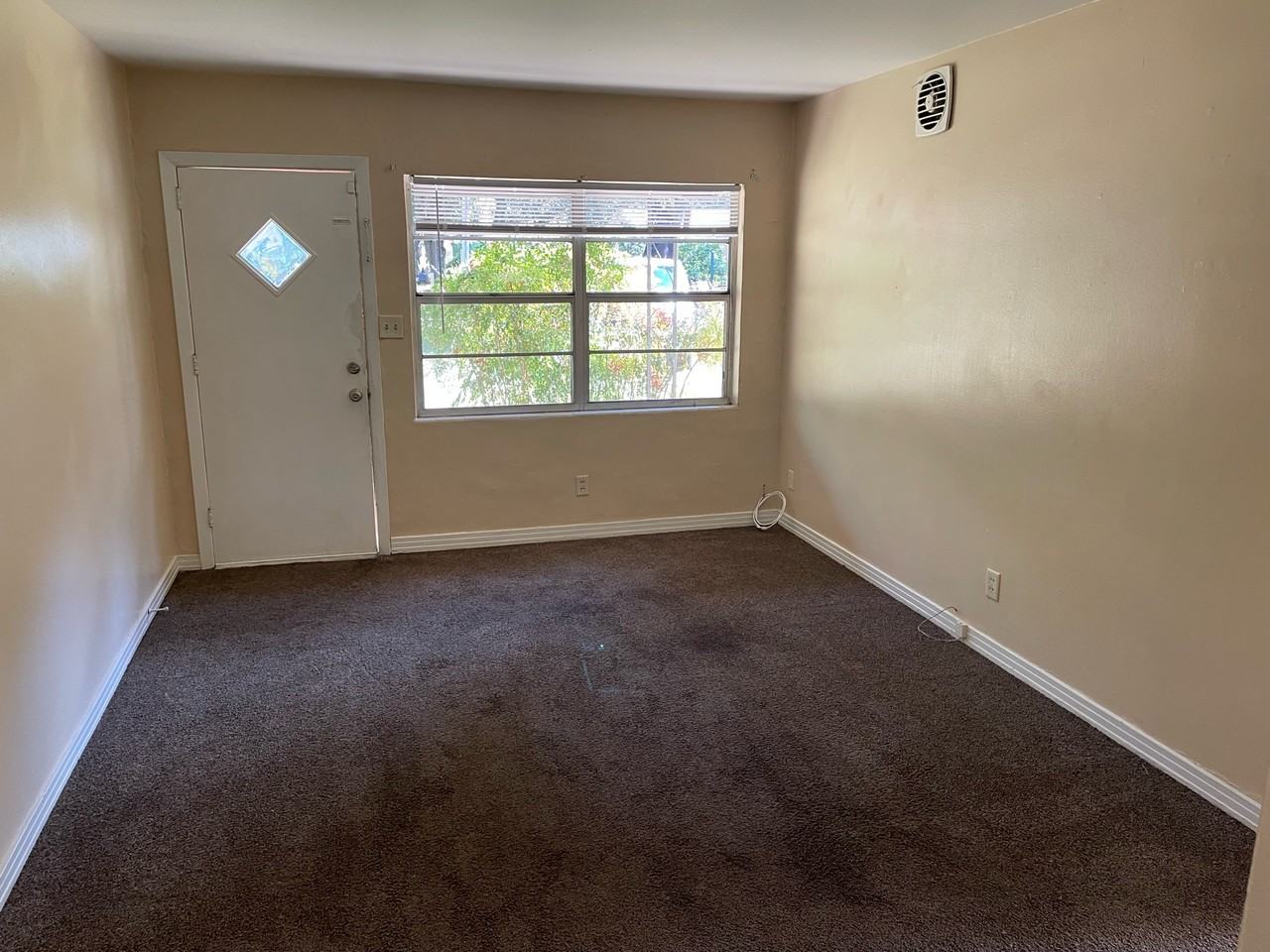 1522 Myrtle Dr #1 - Photo 6 of 12