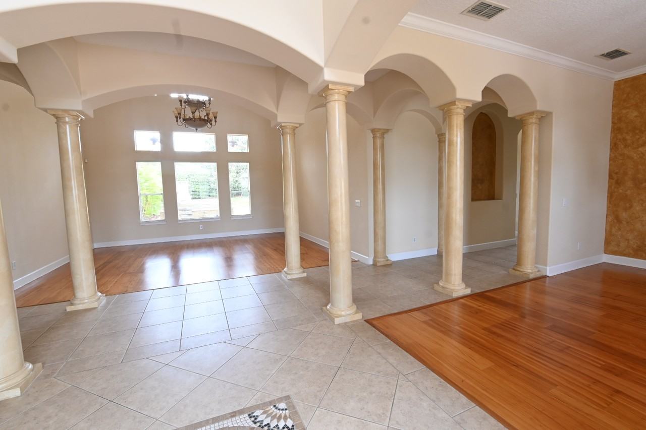 5723 Oxford Moor Boulevard #1 - Photo 7 of 9