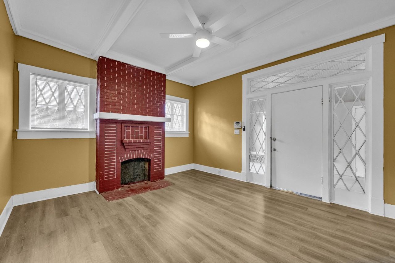 3823 43rd Ave N #1 - Photo 7 of 23