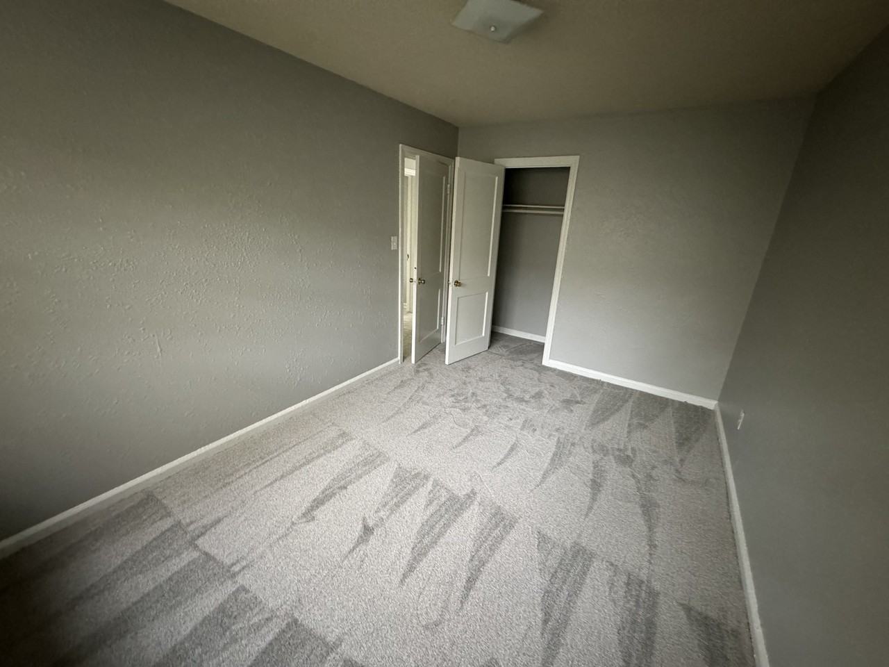 2107 North Kenyon Street #1 - Photo 6 of 7