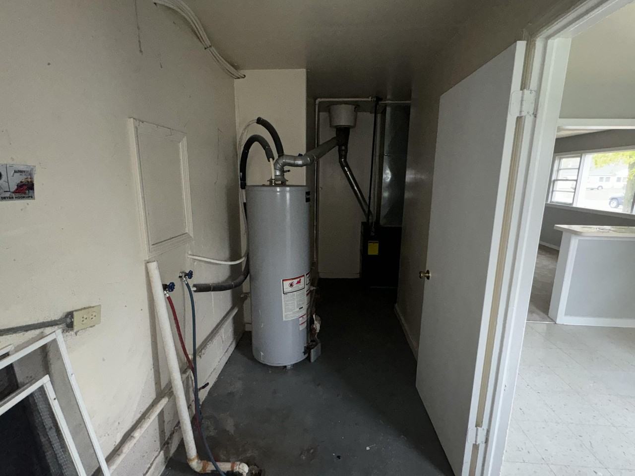 2125 North Kenyon Street #1 - Photo 4 of 7