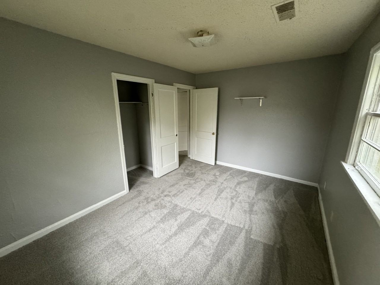 2216 North Kitley Avenue #1 - Photo 7 of 7