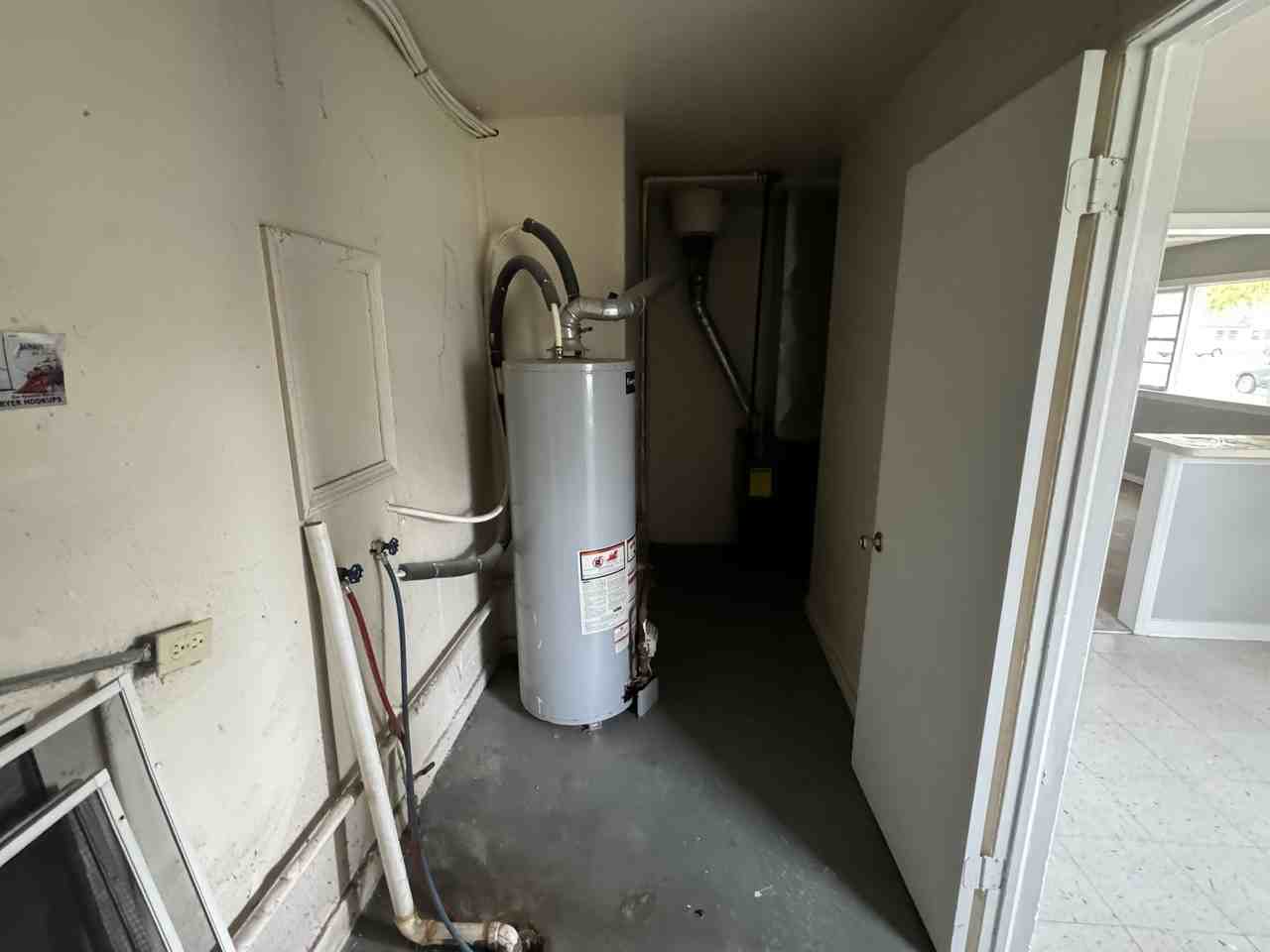 2234 North Kitley Avenue #1 - Photo 3 of 5