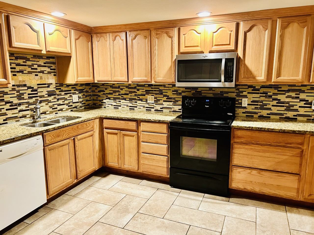 14700 Se Mill St #1 - Photo 4 of 15