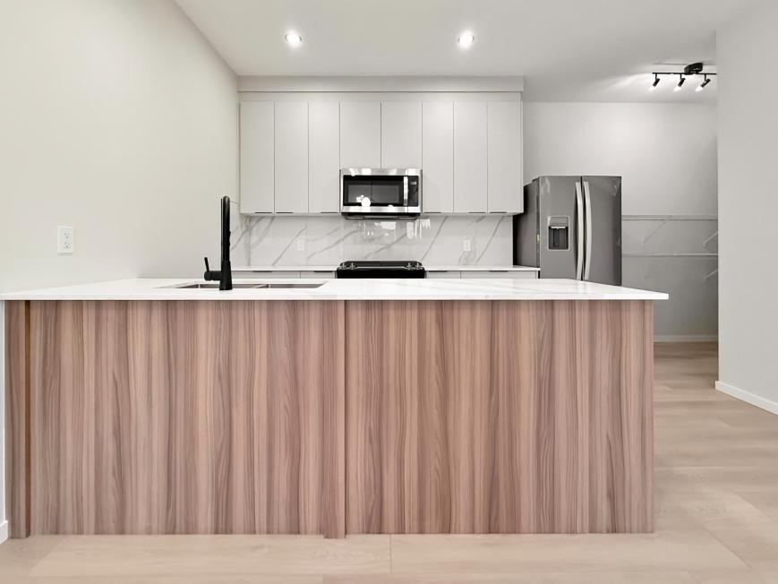 9305 123 Ave Nw - Photo 3 of 10