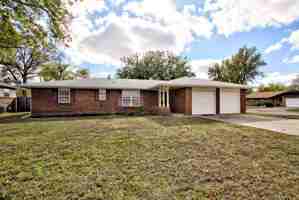 featured image of 2835 West Elm Avenue #1