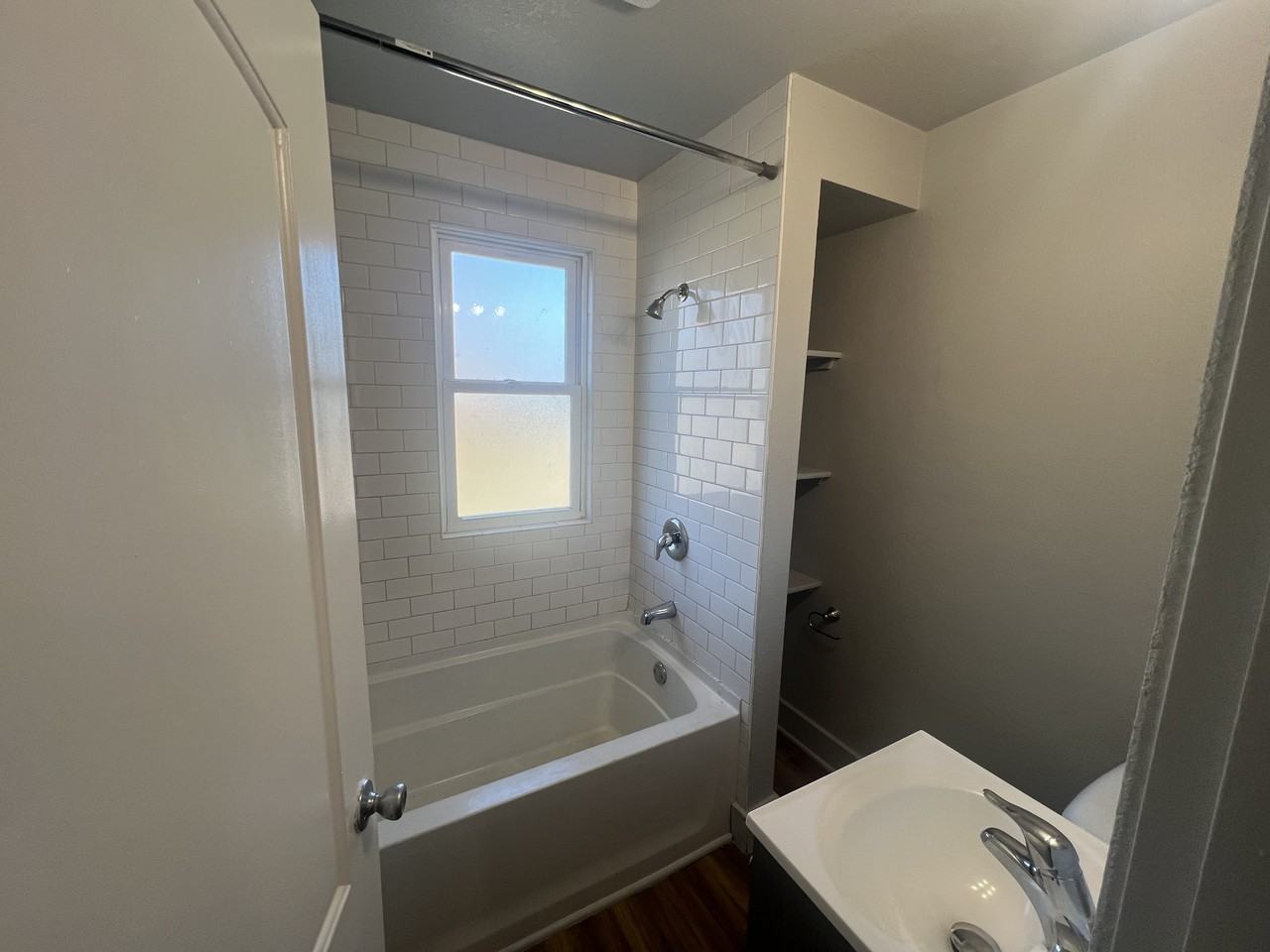 606 North 4th Street #606 - Photo 5 of 9