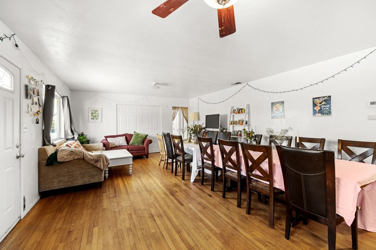 5004 La Dorna St #1 - Photo 4 of 15