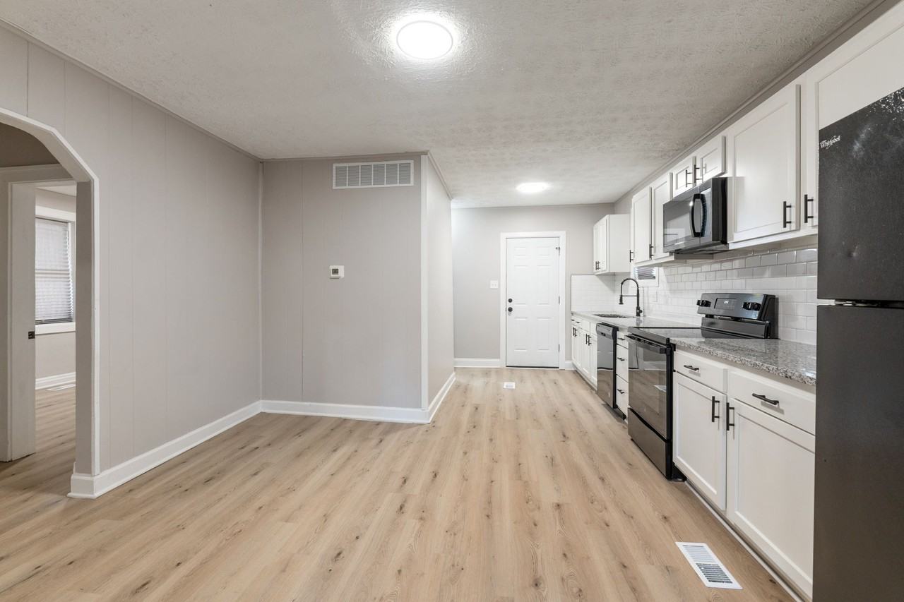 2045 Briarwood Ave #1 - Photo 5 of 18