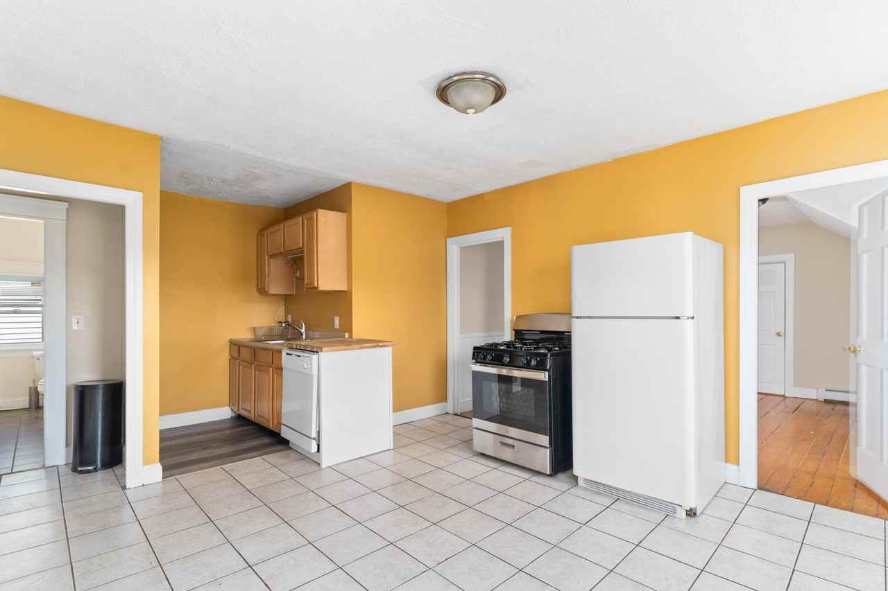 138 Penn Street #3 - Photo 2 of 12