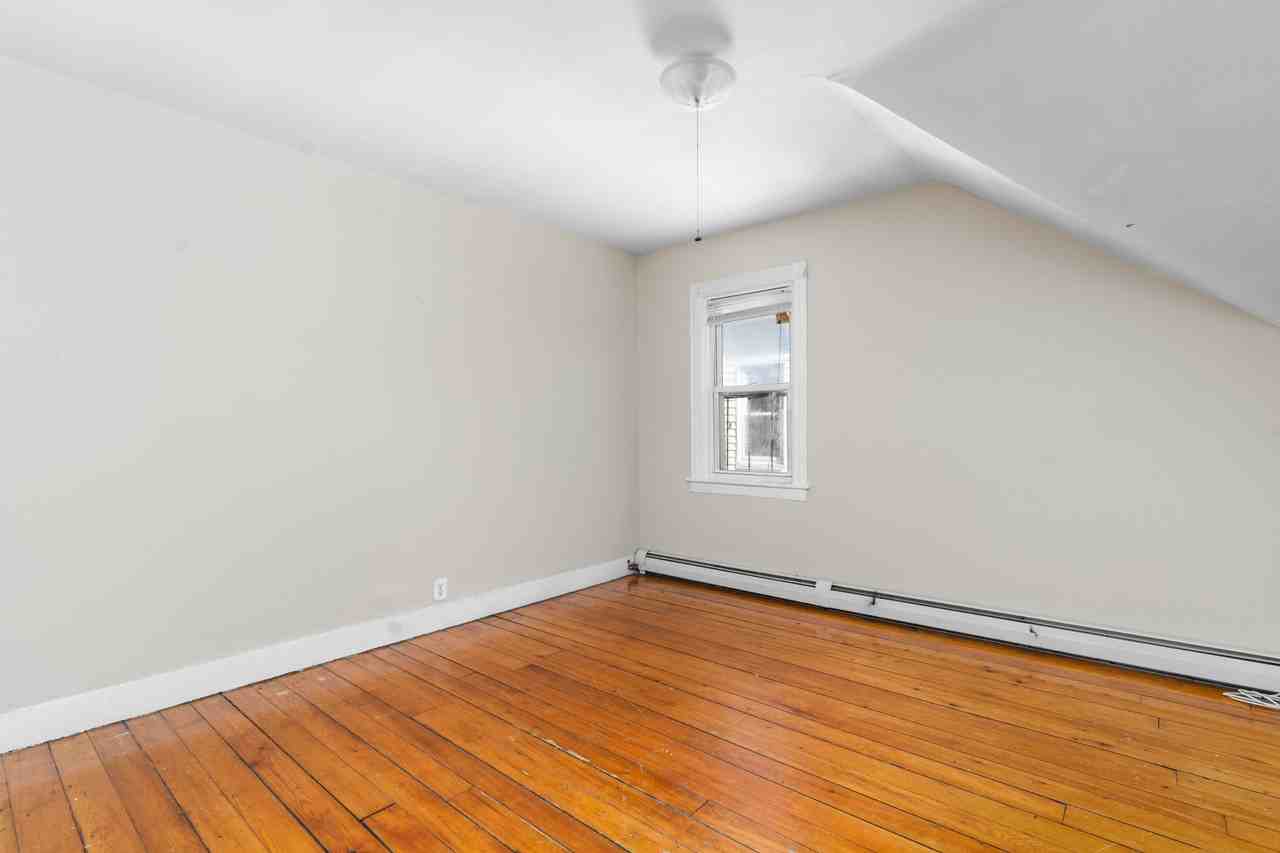 138 Penn Street #3 - Photo 5 of 12