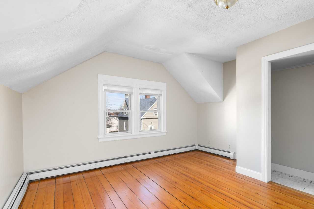 138 Penn Street #3 - Photo 7 of 12