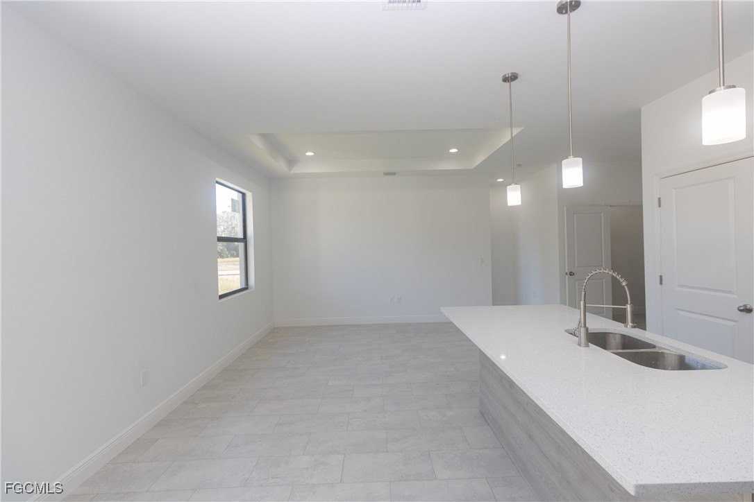 1274 E Bucknell Rd - Photo 5 of 20