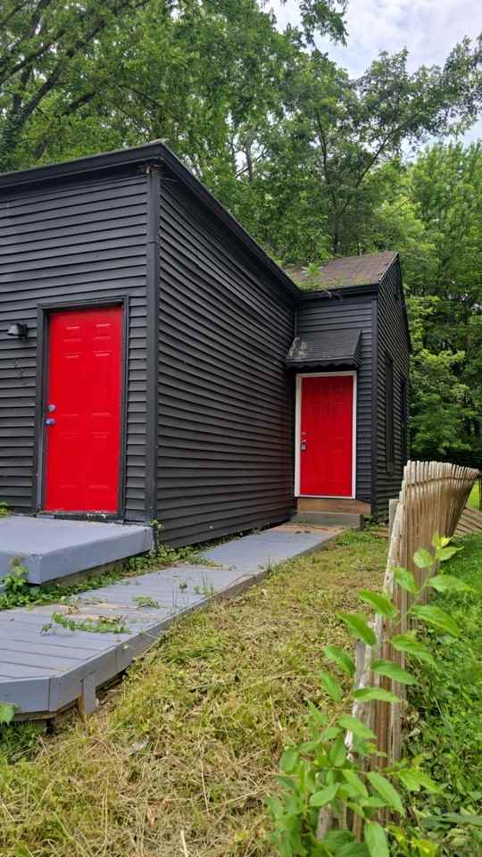 524 North 29th Street #1 - Photo 4 of 15