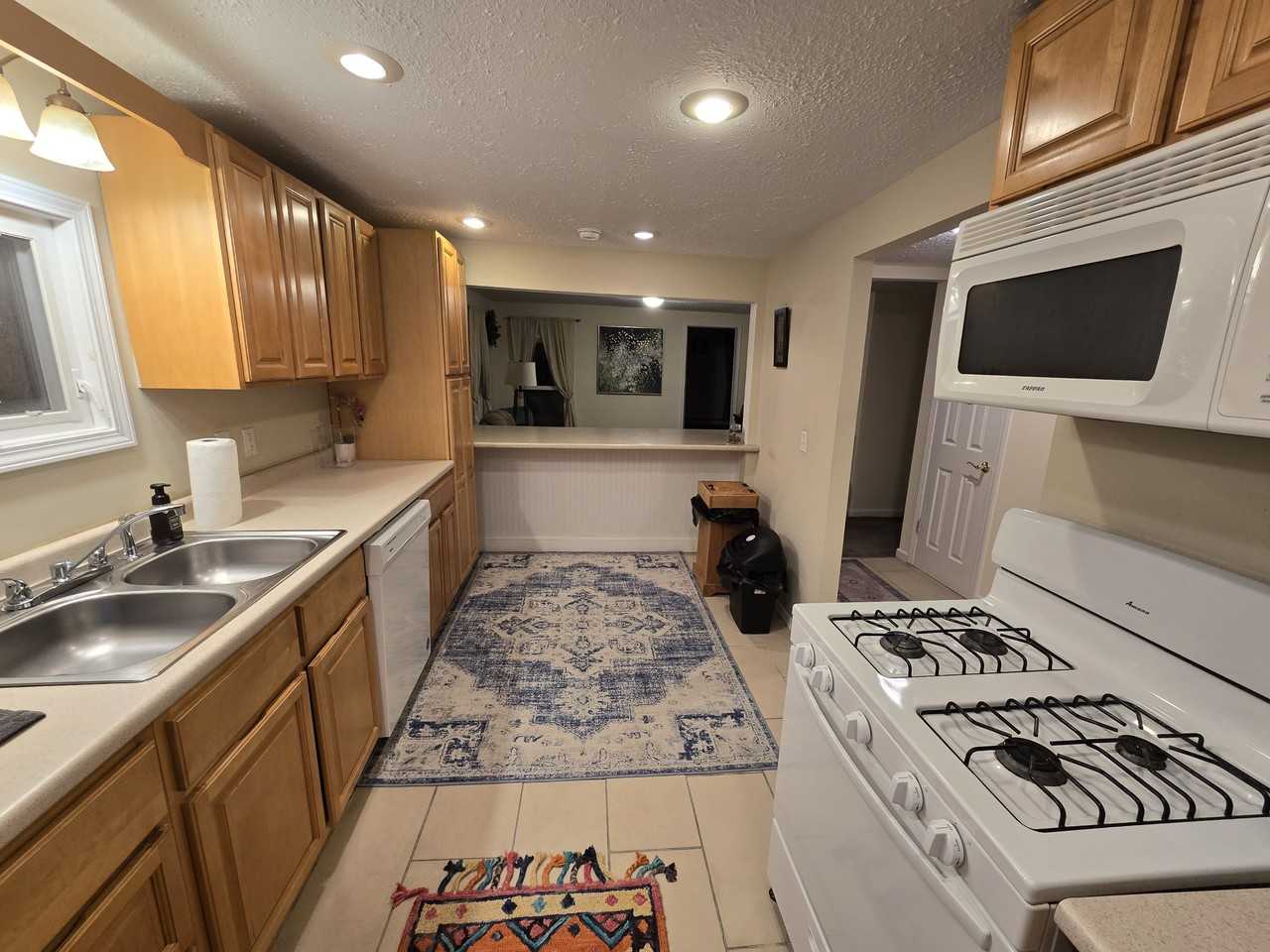 629 Hancock Street #2 - Photo 4 of 11