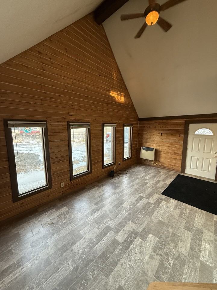 33790 Harvey St #3 - Photo 4 of 9