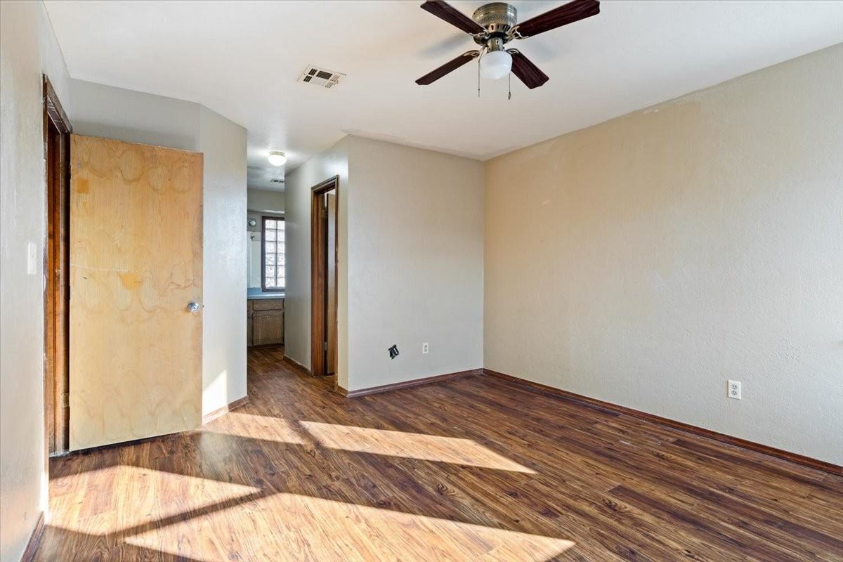 3916 Sw Mesquite Dr #1 - Photo 7 of 20